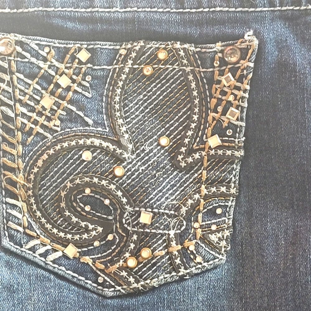 Two skinny jeans - Picture 10 of 16